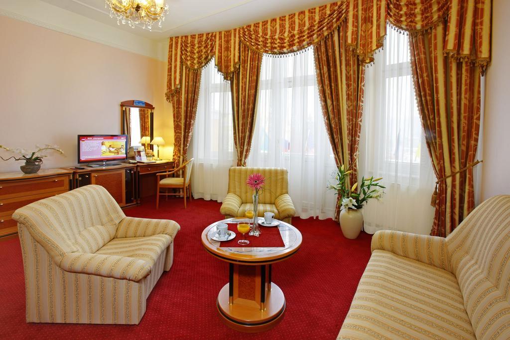 Ensana Hvězda - Imperiál - Neapol Hotel Mariánské Lázně Exterior foto