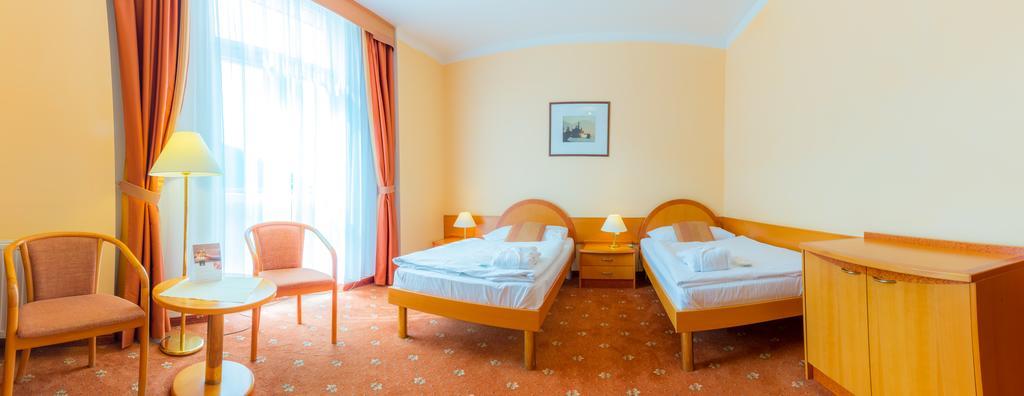 Ensana Hvězda - Imperiál - Neapol Hotel Mariánské Lázně Exterior foto