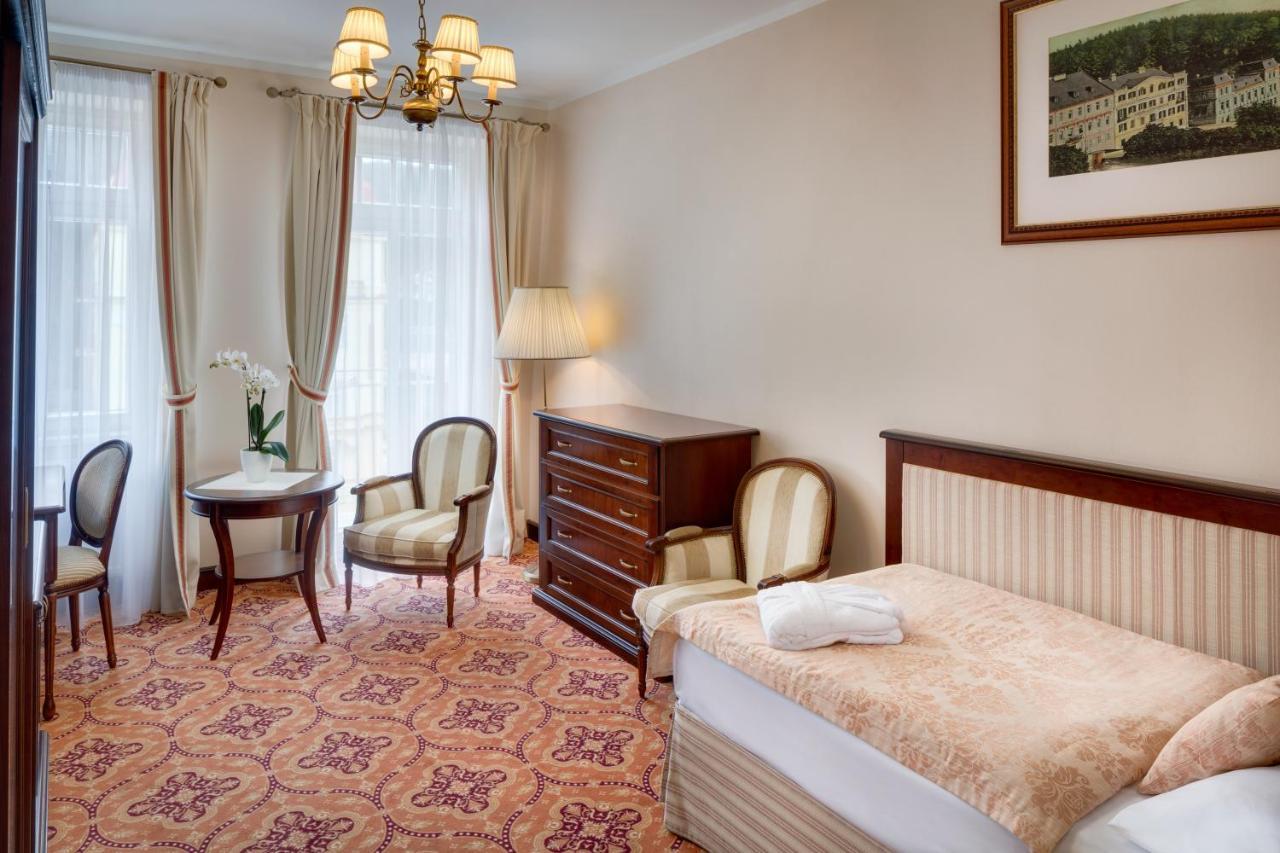 Ensana Hvězda - Imperiál - Neapol Hotel Mariánské Lázně Exterior foto